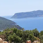 Kaş Güzey apart 3+1 Doğa ve deniz manzaralı